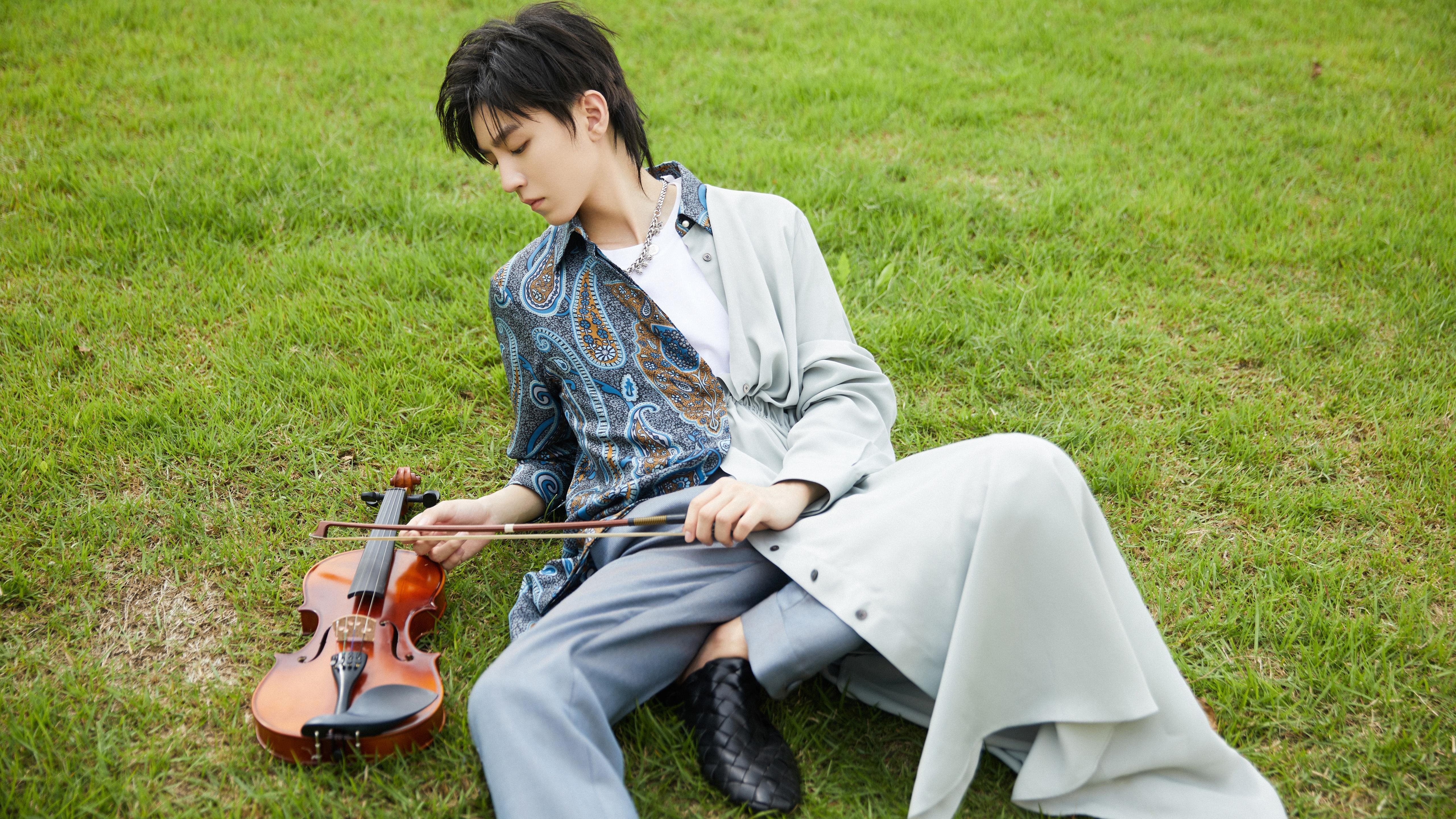 传奇再临：那些年退役偶像的幕后故事，传奇再现三部曲