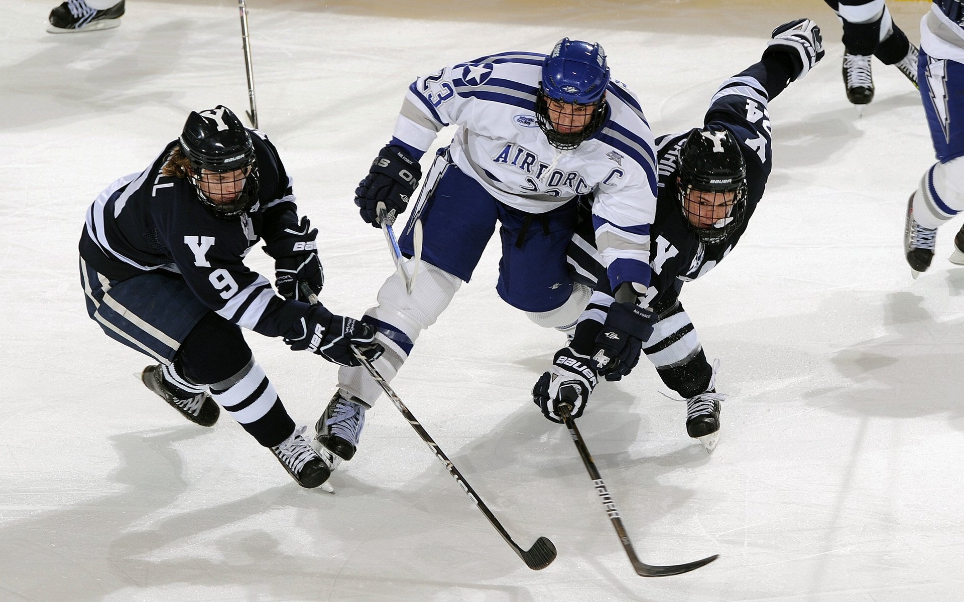 法甲：蒙彼利埃爆冷击败豪门，保级希望点燃，蒙彼利埃强吗
