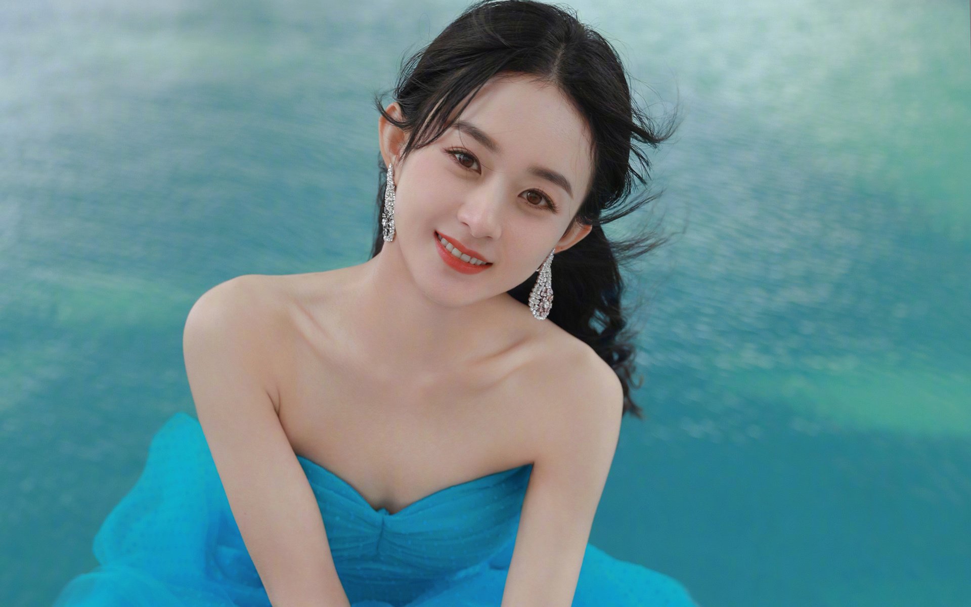 球迷欢呼:王强最后三分绝杀,现场气氛爆棚!,王强去哪了