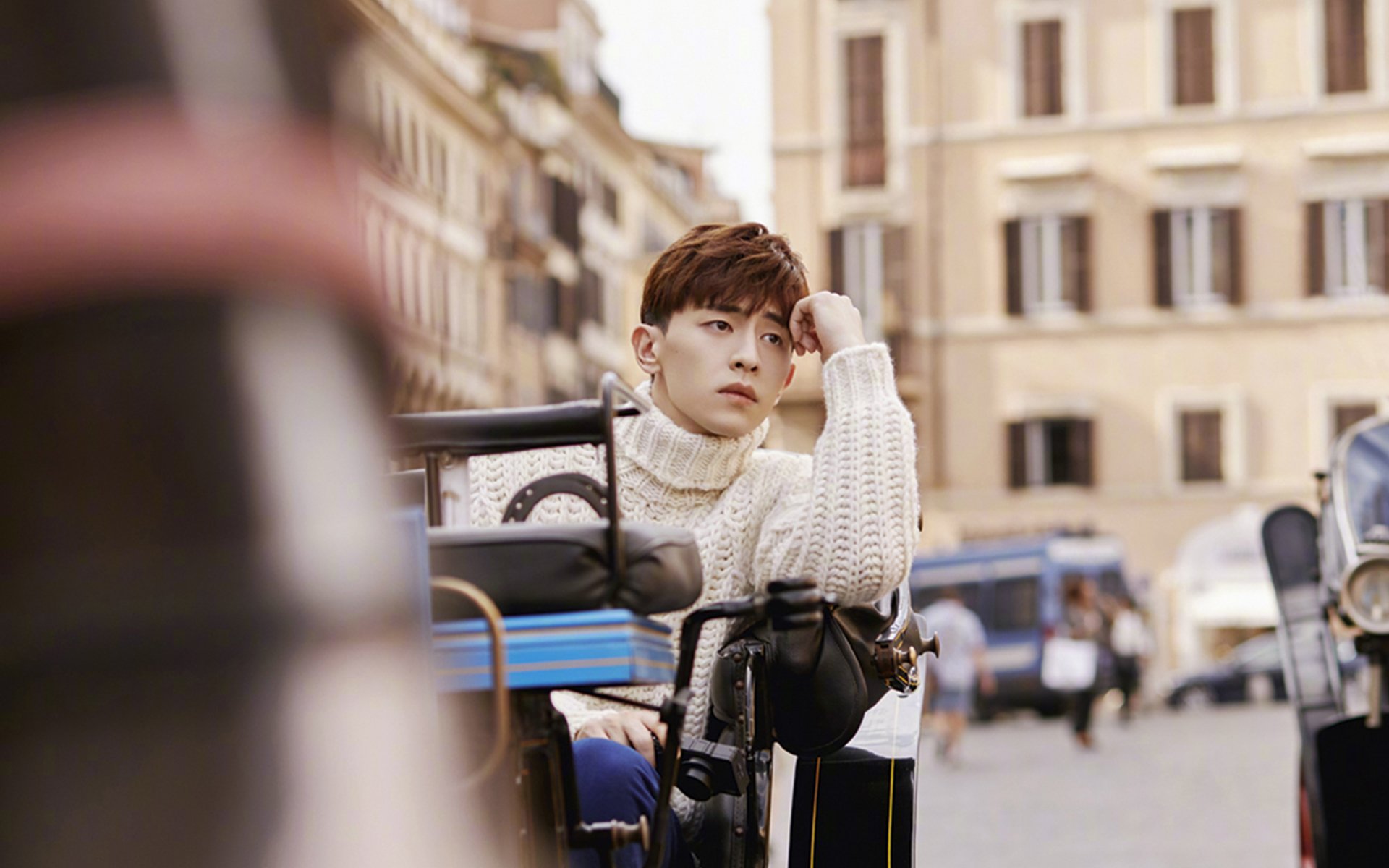 球迷激情助威营造火热氛围，球迷助威视频